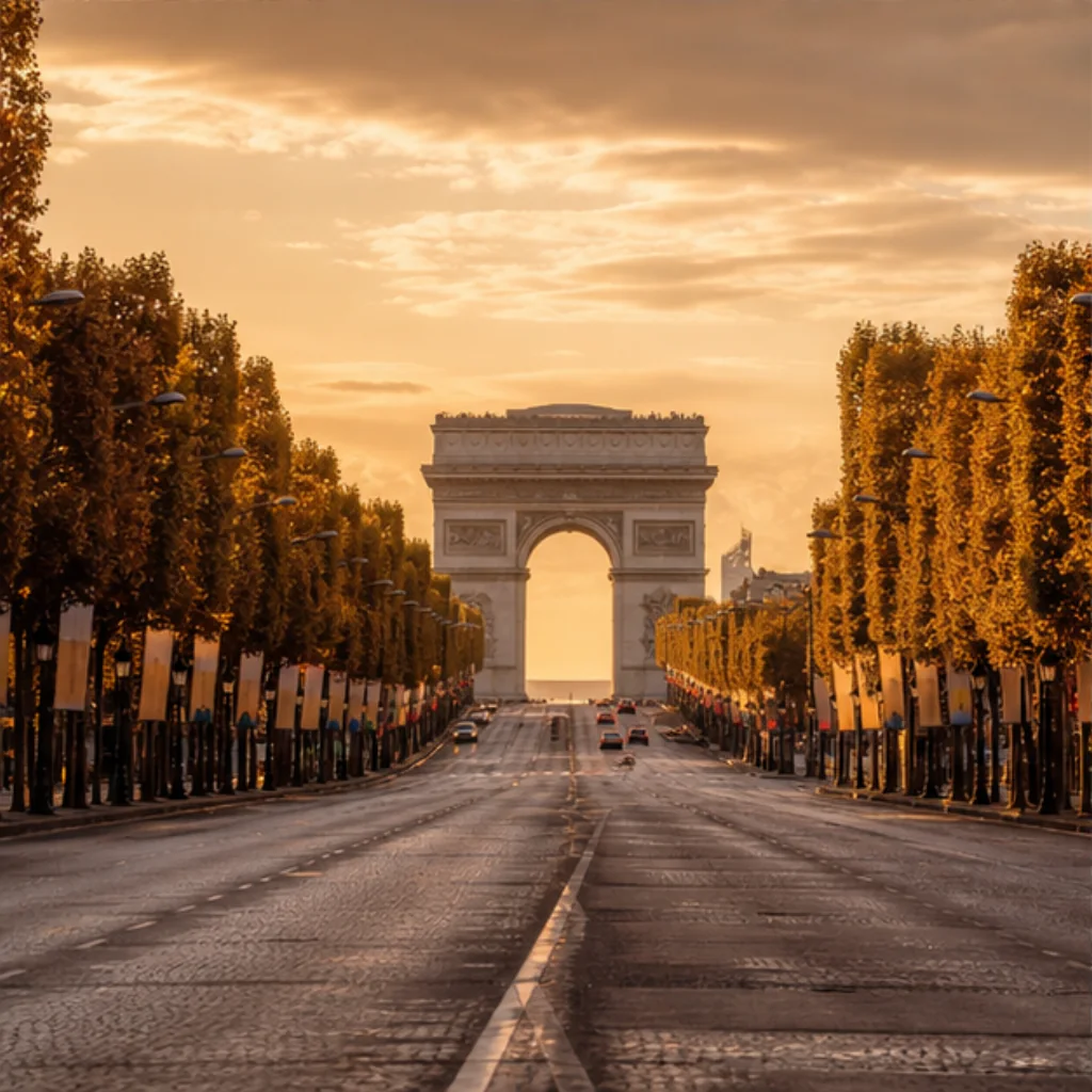 Illustrative Champs-Élysées Gold Experience preview for Arc de Triomphe