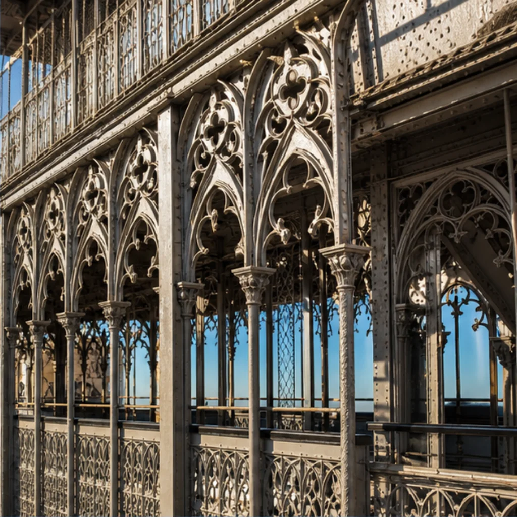 Illustrative Iron & Light Experience preview for Elevador de Santa Justa