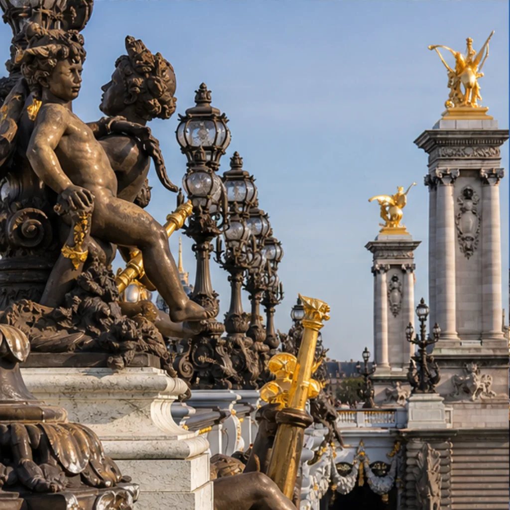 Illustrative Belle Époque Editorial Experience preview for Pont Alexandre III