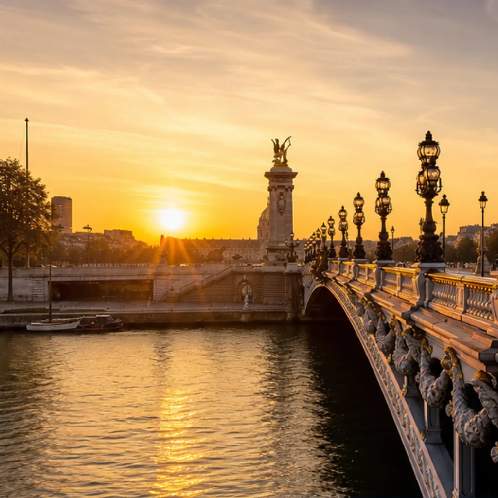 Illustrative Seine Sunrise Experience preview for Pont Alexandre III
